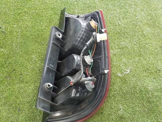 Left Tail Light NISSAN Moco 2008 DBA-MG22 — photo 2