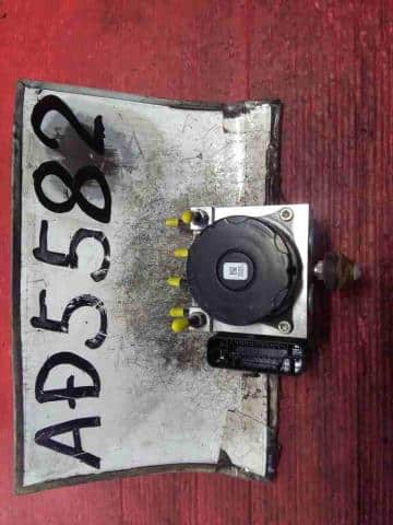 ABS Actuator NISSAN Note 2013 DBA-NE12 — photo 1