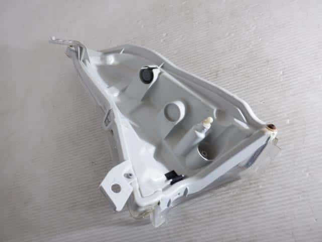Right Side Marker Light NISSAN Leaf_ 2011 ZAA-ZE0 — photo 3