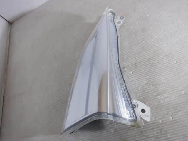 Right Side Marker Light NISSAN Leaf_ 2011 ZAA-ZE0 — photo 2