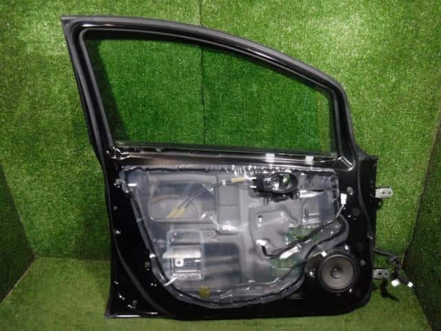Front Left Door Assembly NISSAN Note 2013 DBA-E12 — photo 2