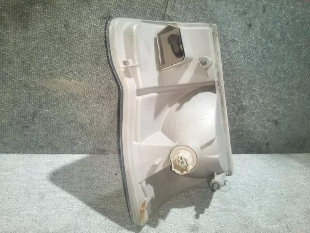 Left Side Marker Light NISSAN Caravan Van 2005 KR-VWME25 — photo 2