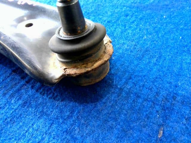 Front Right Lower Control Arm DAIHATSU Tanto 2014 DBA-LA610S — photo 3