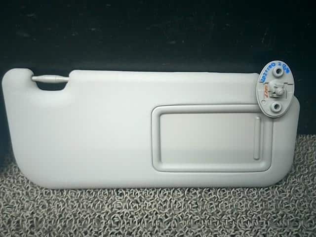 Sun Visor TOYOTA Aqua 2015 DAA-NHP10 — photo 8