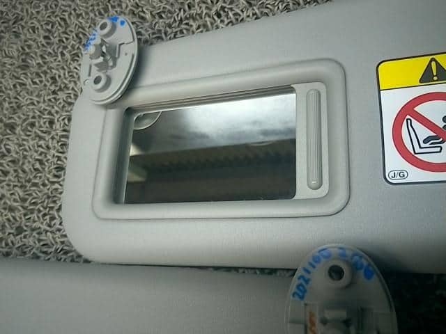 Sun Visor TOYOTA Aqua 2015 DAA-NHP10 — photo 6