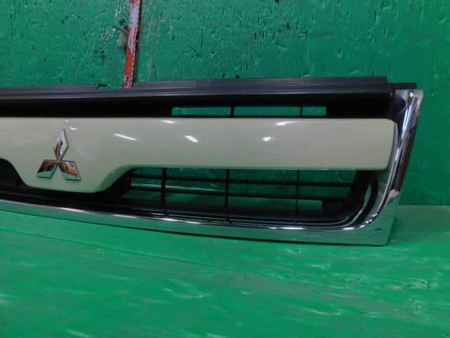 Radiator Grille MITSUBISHI eK Wagon 2006 DBA-H82W — photo 3