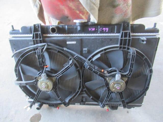 Radiator NISSAN Tino 2001 GF-V10 — photo 2