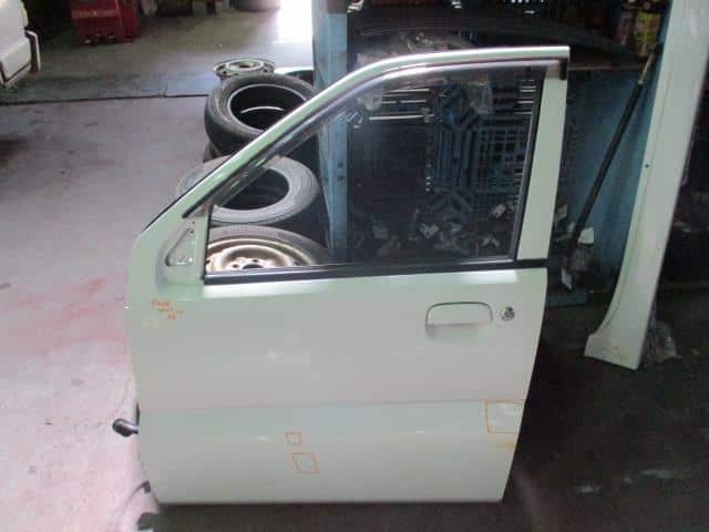 Front Left Door Assembly SUZUKI Kei 2007 CBA-HN22S — photo 1