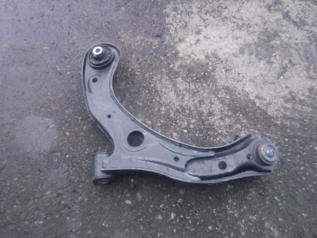 Front Right Lower Control Arm HONDA N BOX 2013 DBA-JF2 51350TY0010 — photo 5