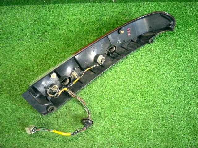 Right Tail Light HONDA Vamos 2002 LA-HM2 — photo 2