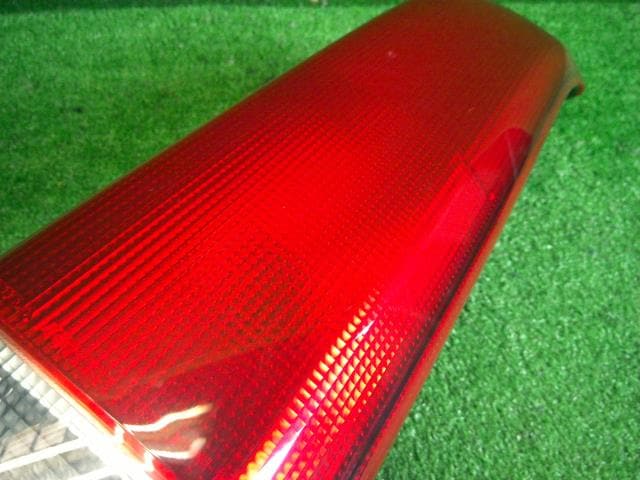 Right Tail Light HONDA Vamos 2002 LA-HM2 — photo 3