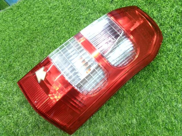 Right Tail Light TOYOTA Succeed 2011 DBA-NCP58 — photo 3