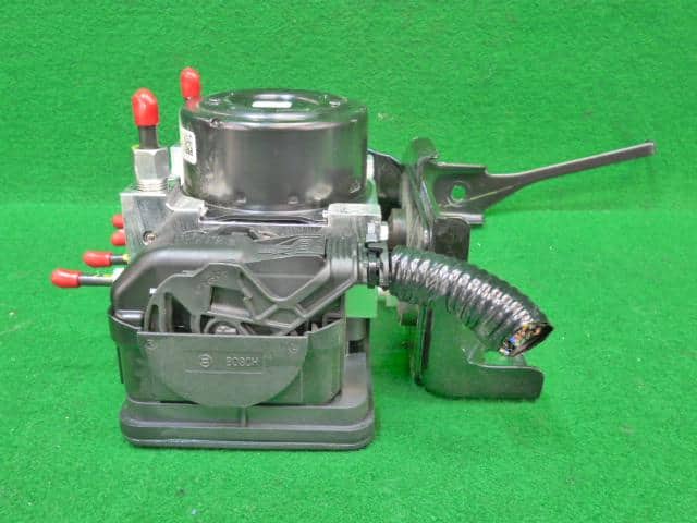ABS Actuator NISSAN Note 2017 DAA-HE12 — photo 1
