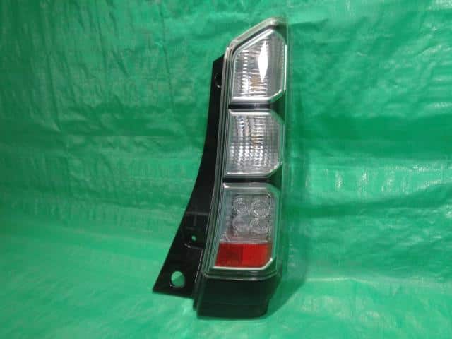 Right Tail Light HONDA N BOX 2012 DBA-JF1 — photo 1