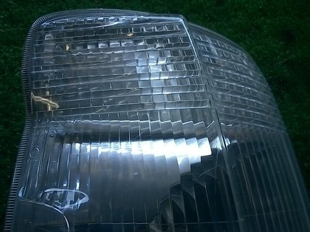 Right Side Marker Light NISSAN Caravan Van 2003 KG-VWE25 — photo 5