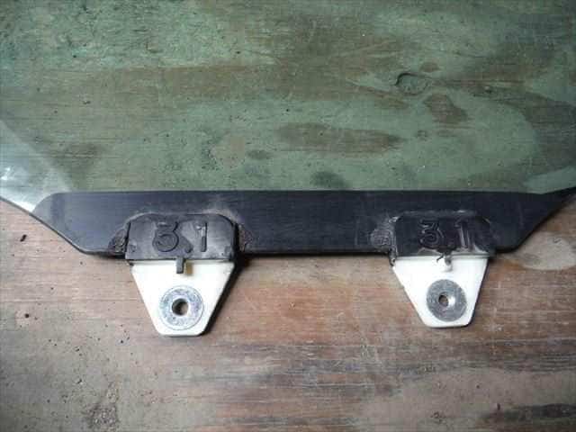 Front Right Door Windshield HONDA Life 2004 CBA-JB5 — photo 3
