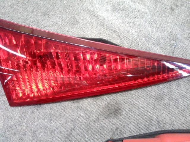 Rear Finish Panel TOYOTA Caldina 2002 TA-AZT241 — photo 3