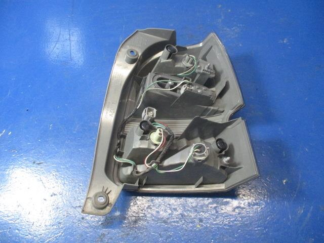 Left Tail Light TOYOTA Spade 2013 DBA-NCP141 — photo 2