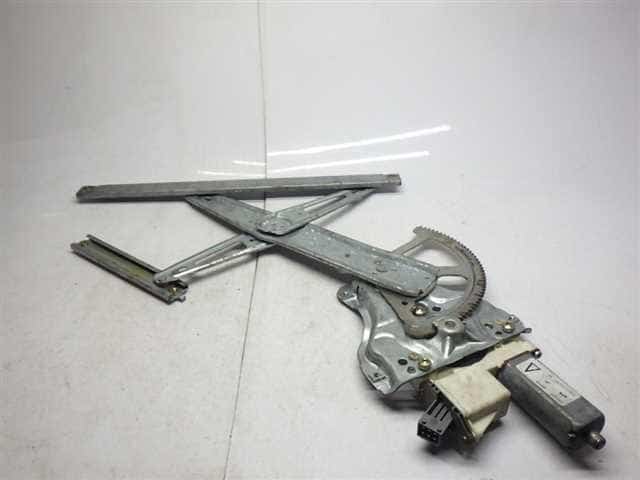 Front Right Door Regulator TOYOTA Avensis 2005 CBA-AZT251 6981005060 — photo 1