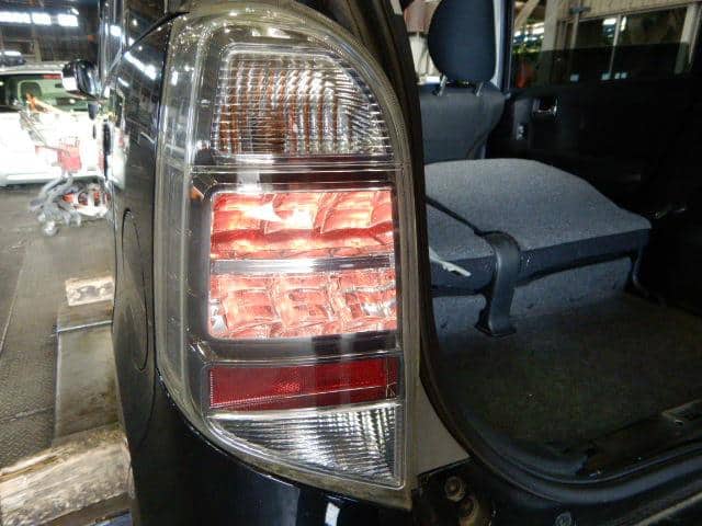Left Tail Light HONDA Life 2011 DBA-JC1 — photo 4