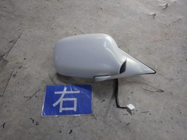 Right Side Mirror TOYOTA Mark II 2004 TA-GX110 — photo 1