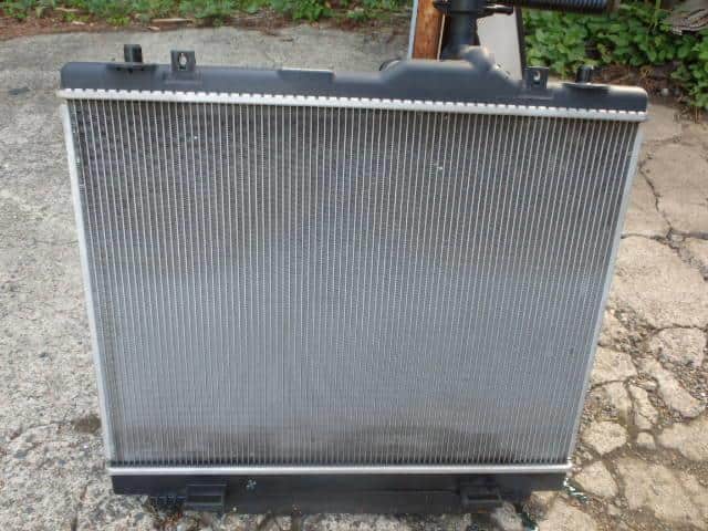 Radiator SUZUKI Swift 2015 DBA-ZC72S 1770061P00 — photo 3