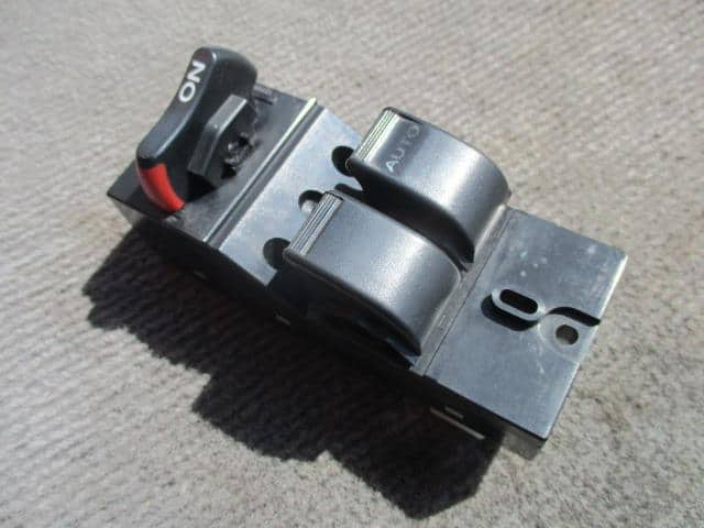 Power Window Switch HONDA Vamos 1999 GF-HM1 — photo 1