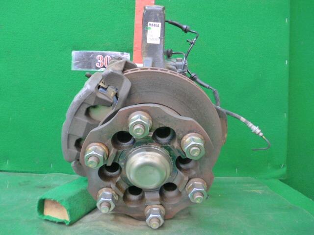 Front Right Knuckle Hub Assembly NISSAN Atlas 2013 CBF-SQ2F24 — photo 1