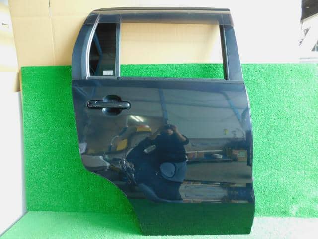 Rear Right Door Assembly SUZUKI Wagon R 2008 CBA-MH23S 6800370K00 — photo 1