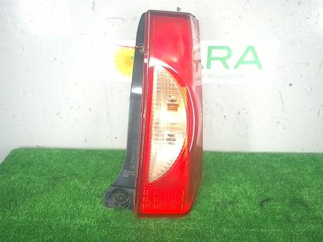 Right Tail Light SUZUKI Alto 2008 CBA-HA24S 3565072J00 — photo 1