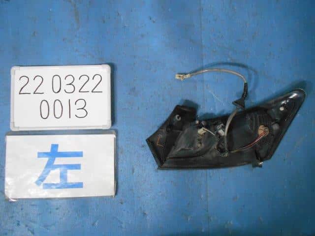 Left Tail Light TOYOTA bB 2008 DBA-QNC20 — photo 2