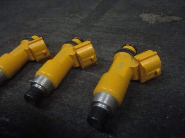 Injector SUZUKI Alto 2005 GBD-HA24V 1571058J20 — photo 2