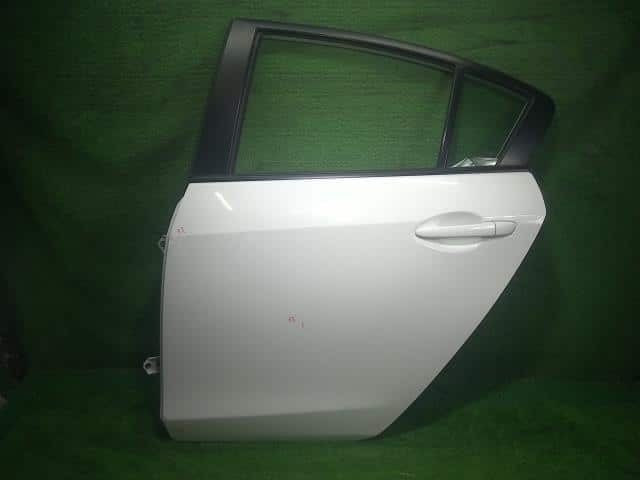Rear Left Door Assembly MAZDA Axela 2013 ABA-BL6FJ BBY27302XK — photo 1