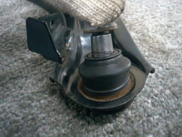 Front Right Lower Control Arm HONDA N BOX 2012 DBA-JF1 — photo 2