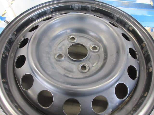 Wheel TOYOTA Aqua NHP10 — photo 7