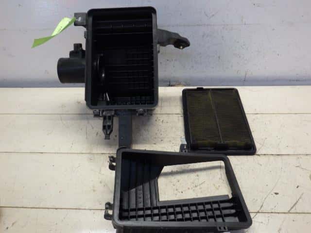 Air Cleaner Assembly NISSAN X-Trail 2015 DAA-HNT32 — photo 4