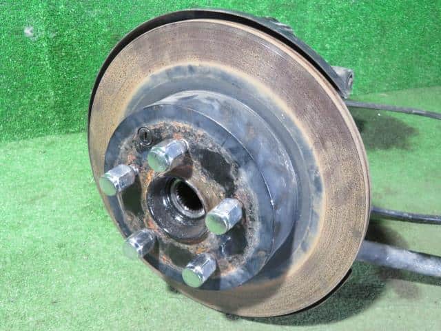 Rear Right Knuckle Hub Assembly NISSAN Skyline Crossover 2009 DBA-NJ50 — photo 2