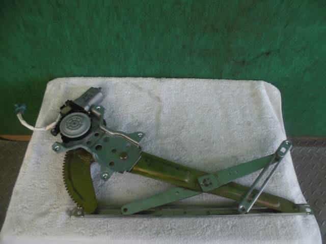 Front Left Door Regulator DAIHATSU Move 2000 GH-L900S — photo 4