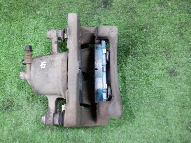 Front Right Caliper TOYOTA Corolla Fielder 2013 DAA-NKE165 — photo 2