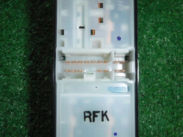 Power Window Switch NISSAN Dayz 2013 DBA-B21 — photo 4