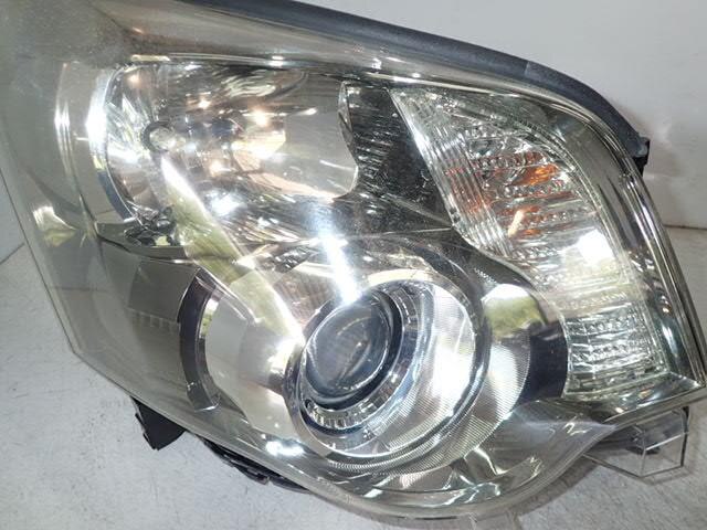 Right Headlight TOYOTA Noah 2010 DBA-ZRR70 — photo 2