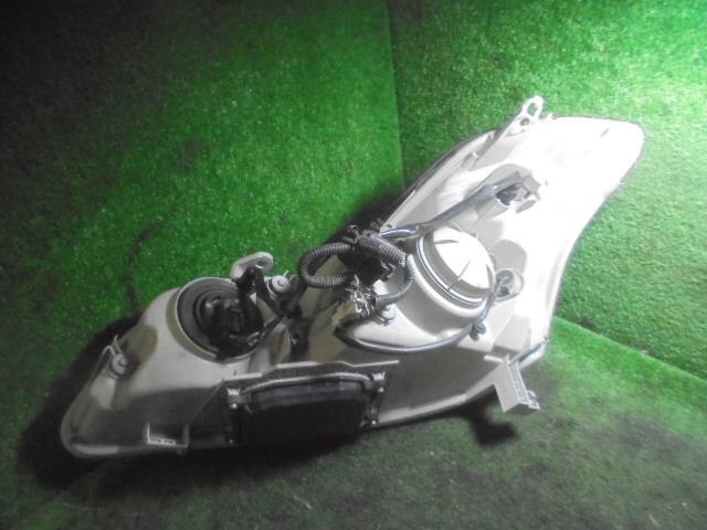 Right Headlight TOYOTA Mark II Blit 2002 TA-JZX110 — photo 2