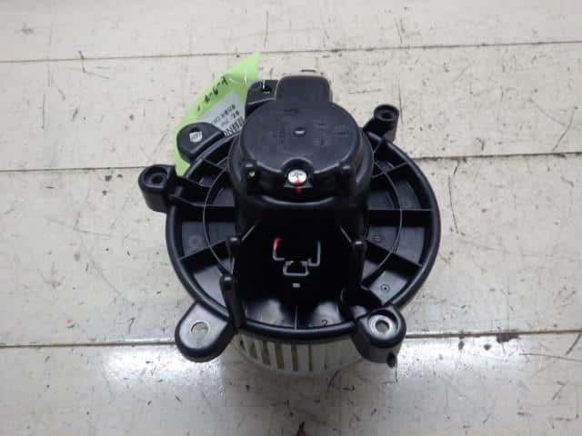 Blower Motor NISSAN Nv100 clipper rio 2016 ABA-DR17 — photo 1
