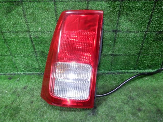 Left Tail Light MITSUBISHI Toppo Bj 2001 GF-H47A — photo 1