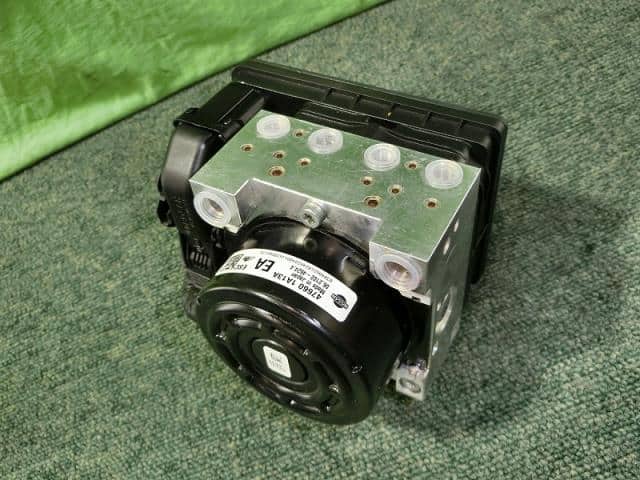 ABS Actuator NISSAN Note 2017 DBA-E12 — photo 1