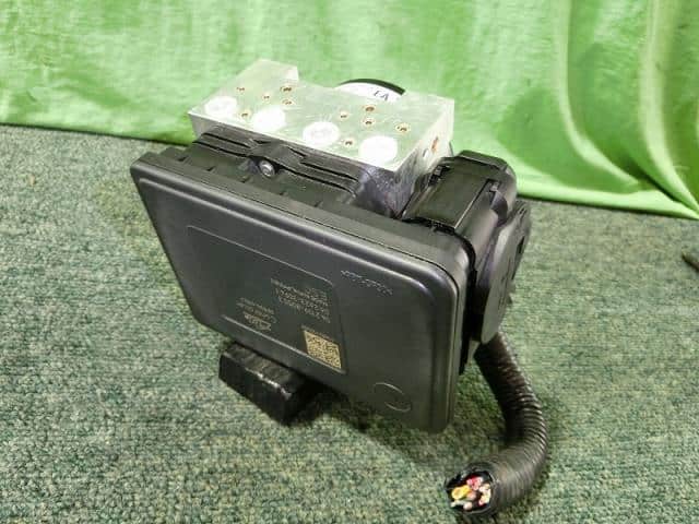 ABS Actuator NISSAN Note 2017 DBA-E12 — photo 2