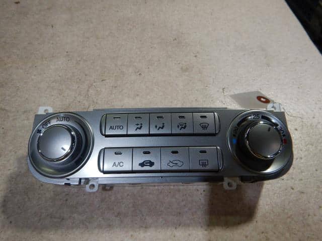 A/C Control Panel HONDA Stream 2004 CBA-RN3 79600S7A954ZC — photo 1