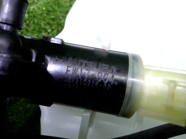 Windshield Washer Tank HONDA N-wgn 2020 6BA-JH3 — photo 5