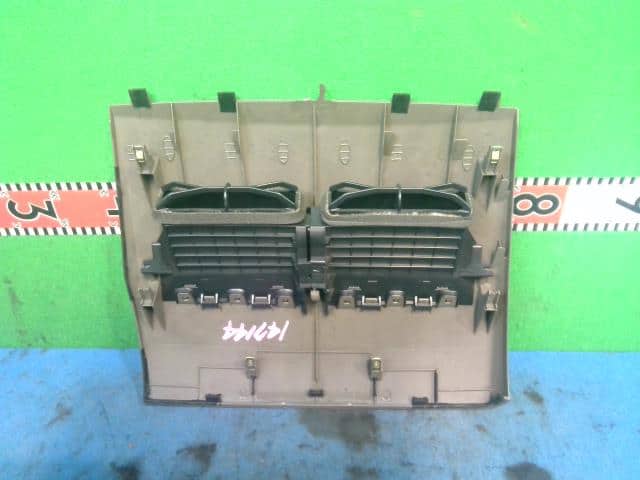 Interior Parts NISSAN Tiida Latio 2006 DBA-SNC11 — photo 3