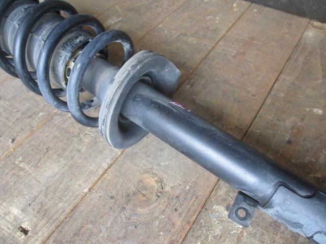 Front Left Strut TOYOTA Mark X 2005 DBA-GRX120 — photo 3